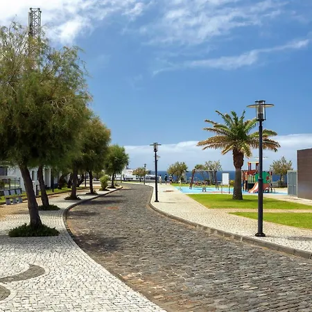 Perola Views By Homie ポルト・モニス